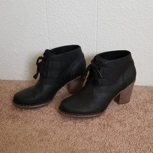 Clarks black leather lace up heeled ankle boots
